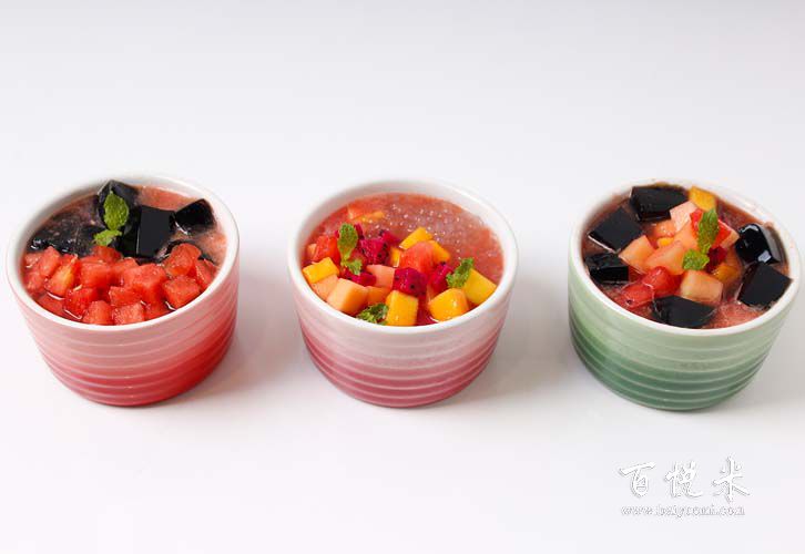 現(xiàn)在改行學(xué)甜品怎么樣?推薦去哪里學(xué)甜品？自學(xué)OK嗎？